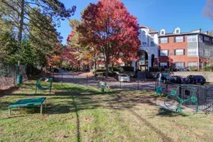 1970 Peachford Rd, Dunwoody, GA 30338 - Photo 17