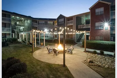 1970 Peachford Road #1124, Dunwoody, GA 30338 - Photo 15