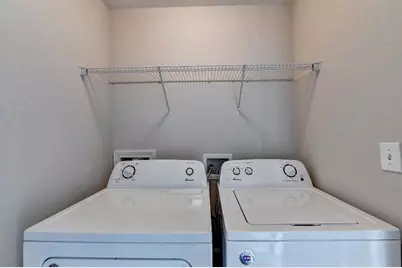 1597 Liberty Parkway NW, Atlanta, GA 30318 - Photo 21