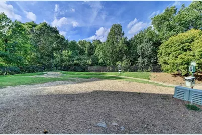 1597 Liberty Parkway NW, Atlanta, GA 30318 - Photo 31