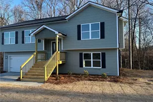 140 Highland Pointe Dr, Alto, GA 30510 - Photo 1