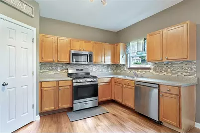 410 Blackwood Lane, Suwanee, GA 30024 - Photo 17