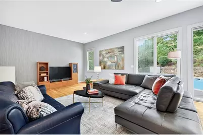 4812 Lake Forrest Drive, Sandy Springs, GA 30342 - Photo 13