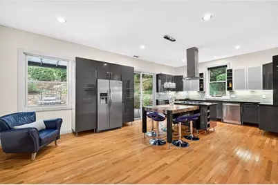 4812 Lake Forrest Drive, Sandy Springs, GA 30342 - Photo 9