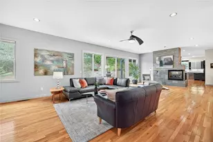 4812 Lake Forrest Dr, Sandy Springs, GA 30342 - Photo 7