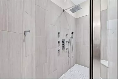 4812 Lake Forrest Drive, Sandy Springs, GA 30342 - Photo 27