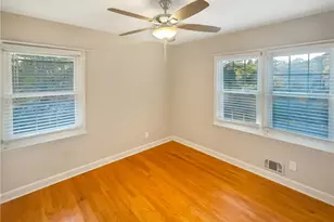 9925 La View Cir, Roswell, GA 30075 - Photo 15