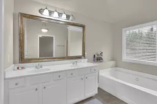 1893 Thomas Pointe Trace, Lawrenceville, GA 30043 - Photo 5