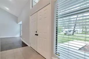 3721 Chiltern Ct, Lithonia, GA 30038 - Photo 3