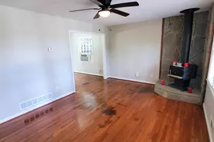 609 Bonnie Dell Dr, Marietta, GA 30062 - Photo 9