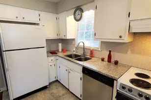 609 Bonnie Dell Dr, Marietta, GA 30062 - Photo 15