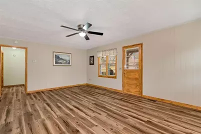 147 Twin Peaks Drive, Demorest, GA 30535 - Photo 3