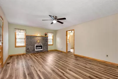 147 Twin Peaks Drive, Demorest, GA 30535 - Photo 5