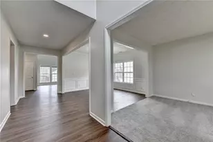 6670 Island Pointe Dr, Buford, GA 30518 - Photo 5