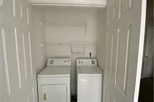 1019 Plantation Way, Kennesaw, GA 30144 - Photo 7