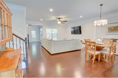 1660 Woodbridge Lane NE, Atlanta, GA 30329 - Photo 9