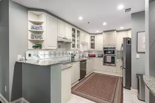 211 Colonial Homes Dr NW, Atlanta, GA 30309 - Photo 9