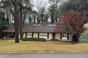 2035 Lyle Ave, College Park, GA 30337 - Photo 3