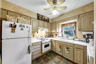 68 Montre Square NW, Atlanta, GA 30327 - Photo 5