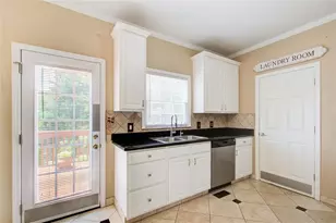 3040 Stone Rd, Atlanta, GA 30344 - Photo 11