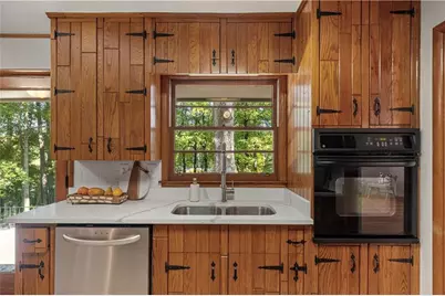 3440 Embry Circle, Atlanta, GA 30341 - Photo 13