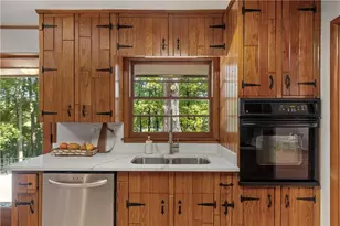 3440 Embry Cir, Atlanta, GA 30341 - Photo 13