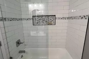 2747 Santa Barbara Dr NW, Atlanta, GA 30318 - Photo 15