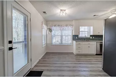 221 Mackenzie Court, Canton, GA 30115 - Photo 11