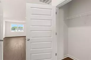 8582 Seabiscuit Rd, Lithonia, GA 30058 - Photo 11