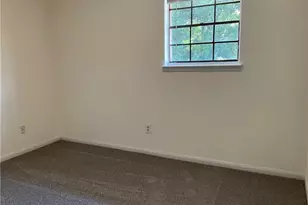 6354 Shannon Pkwy, Union City, GA 30291 - Photo 13