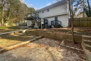 4640 Elm Ridge Ct, Stone Mountain, GA 30083 - Photo 5