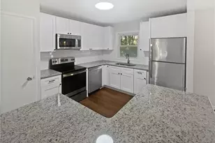 4640 Elm Ridge Ct, Stone Mountain, GA 30083 - Photo 9