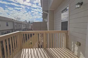 2190 Landing Walk Dr, Duluth, GA 30097 - Photo 17