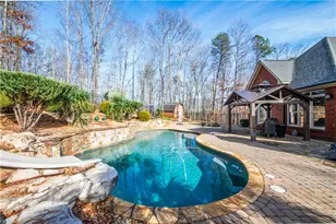 351 Shoals Ln, Clarkesville, GA 30523 - Photo 9