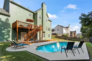 220 Forest Creek Ln, Canton, GA 30115 - Photo 3