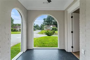 1283 Beecher St SW, Atlanta, GA 30310 - Photo 5