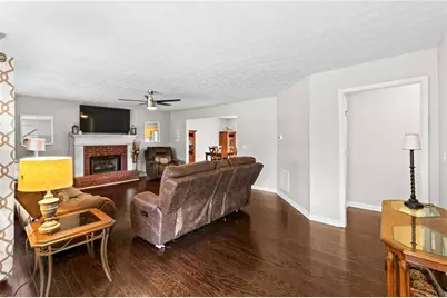 5551 Rose Ridge Court, Flowery Branch, GA 30542 - Photo 9