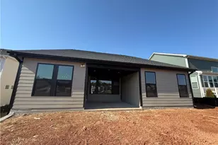 713 Crystal Lk Pkwy, Hoschton, GA 30548 - Photo 5