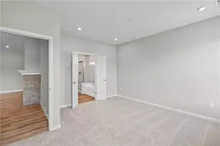 713 Crystal Lk Pkwy, Hoschton, GA 30548 - Photo 17