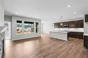 713 Crystal Lk Pkwy, Hoschton, GA 30548 - Photo 7