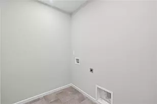 713 Crystal Lk Pkwy, Hoschton, GA 30548 - Photo 25