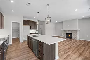 713 Crystal Lk Pkwy, Hoschton, GA 30548 - Photo 13