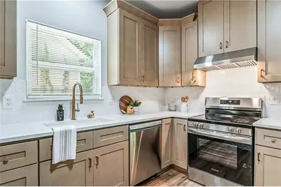 1060 Gun Club Road NW, Atlanta, GA 30318 - Photo 11