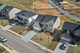 737 Crystal Lk Pkwy, Hoschton, GA 30548 - Photo 39