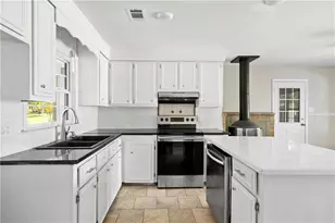 207 Tanglewood Dr, Warner Robins, GA 31093 - Photo 7