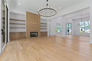 816 Hillwood Dr, Marietta, GA 30068 - Photo 3