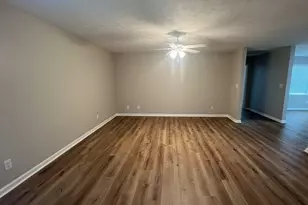 462 Peachtree Ridge Dr, Lawrenceville, GA 30043 - Photo 7