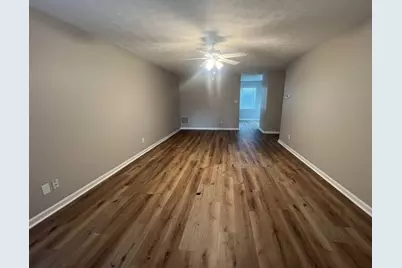 462 Peachtree Ridge Drive, Lawrenceville, GA 30043 - Photo 5