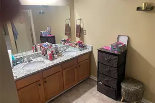 4176 Round Stone Dr, Snellville, GA 30039 - Photo 25