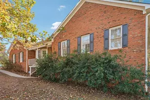 333 Lake Swan Ct, Hiram, GA 30141 - Photo 3